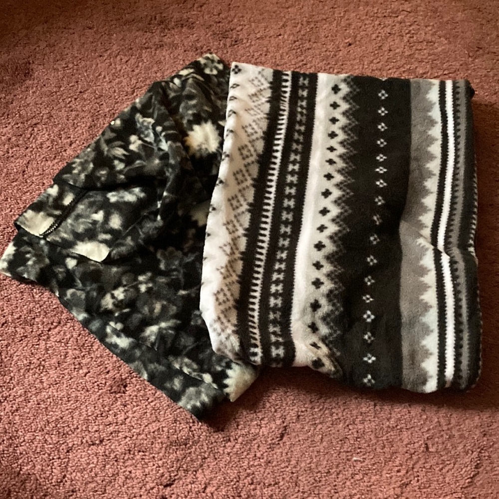 2 Count Womens Fleece Scarves